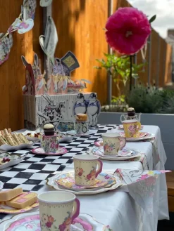 Talking Tables Alice in Wonderland Teapot Cake Stands - 6 pack- Picnic|Serving Plates & Boards