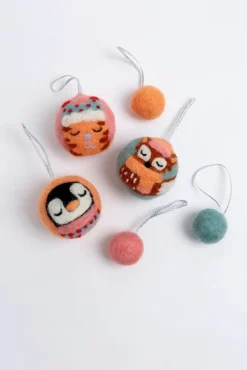 Hawthorn Handmade Animal Christmas Baubles Felt Craft Kit- Children