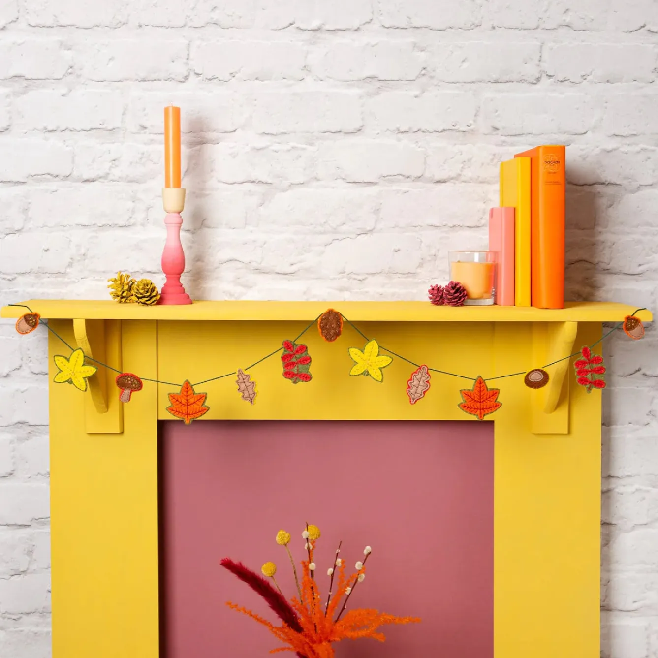 Hawthorn Handmade Autumn Garland Needle Felting Kit- Crafts|Children