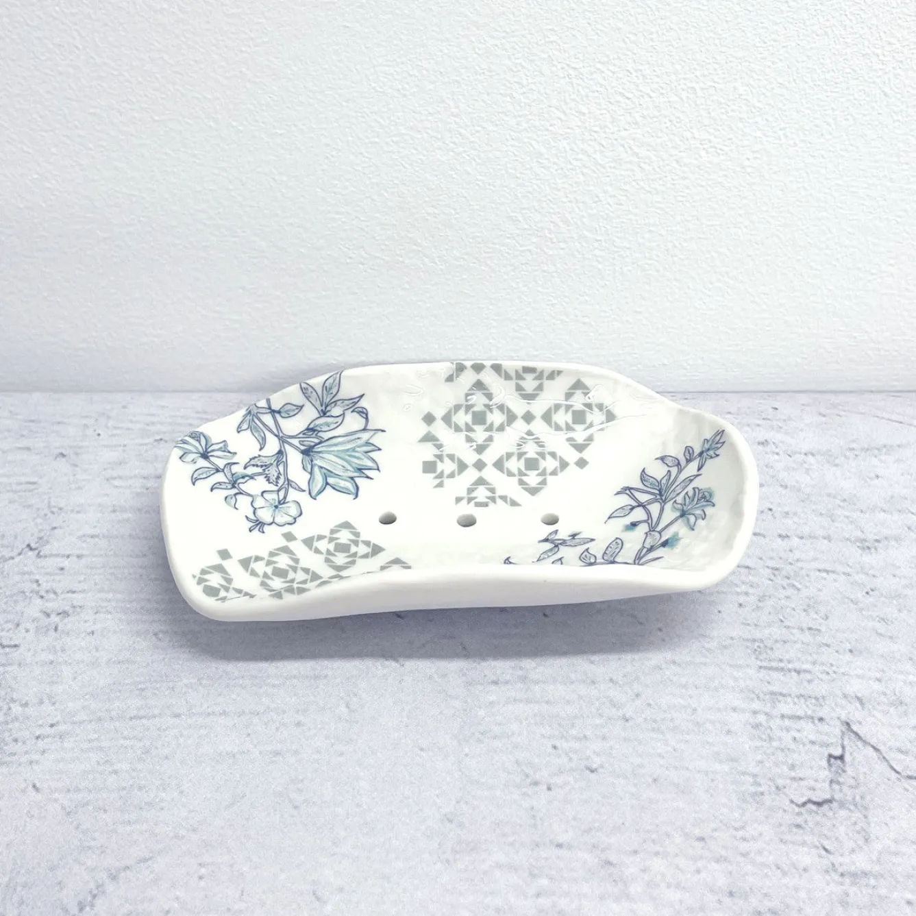 Alex Allday Azalea Ceramic Soap Dish- Tea|Soaps & Lotions