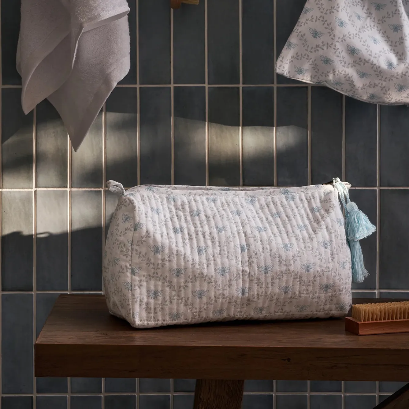 Sophie Allport Bees & Leaves Quilted Cotton Wash Bag - Large- Bags
