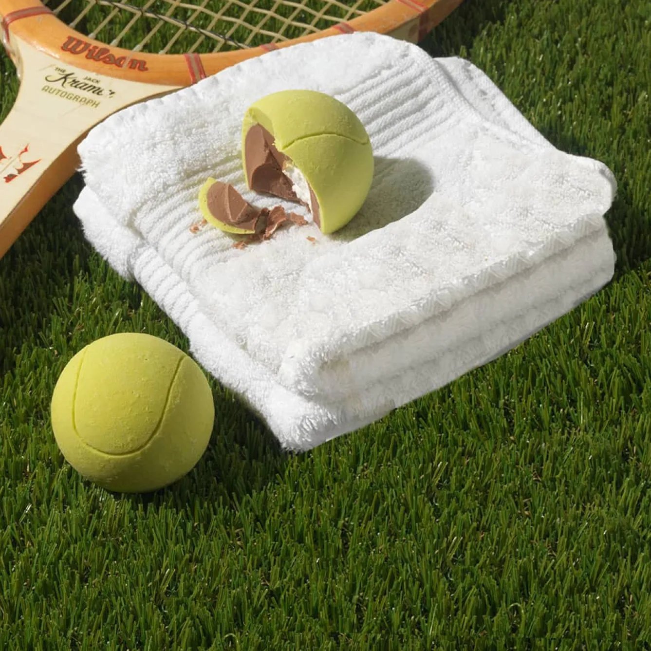 Choc on Choc Chocolate Tennis Balls- Tea|Chocolate