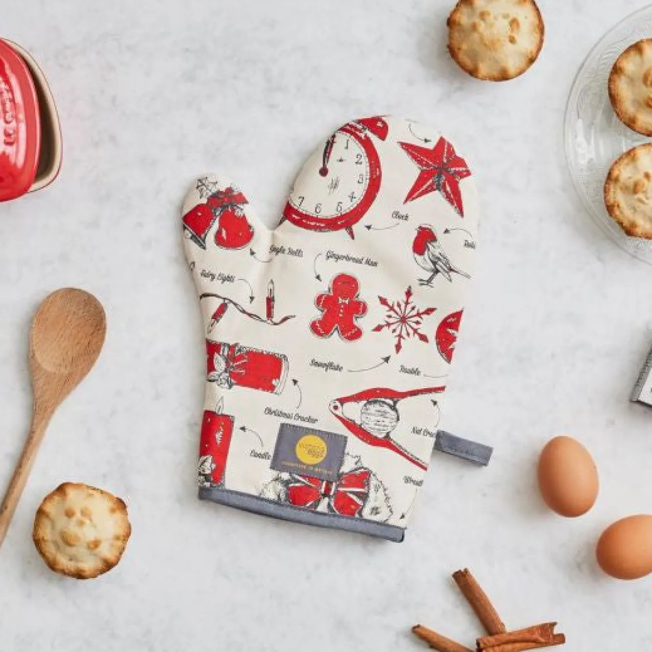 Victoria Eggs Christmas Delights Oven Mitt- Oven Gloves/Mitts