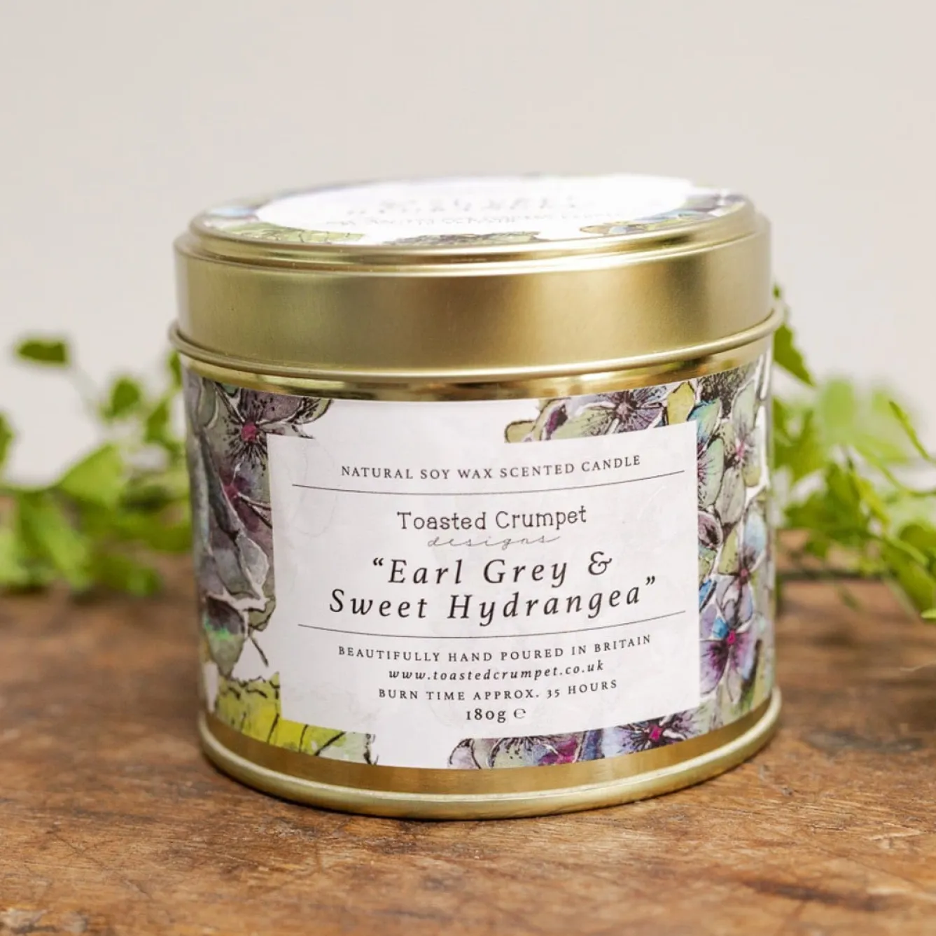 Toasted Crumpet Earl Grey & Sweet Hydrangea Candle in a Matt Gold Tin- Home Fragrance