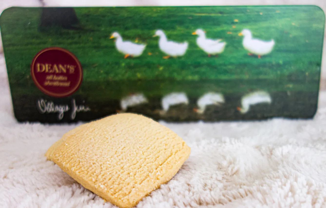 Dean's of Huntley Shortbread 'Eight Little Ducks' All Butter Shortbread Squares 180g- Biscuits