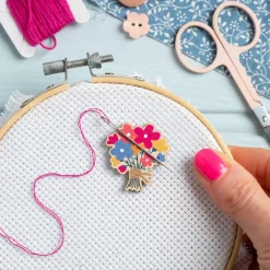 Hawthorn Handmade Flower Posey Magnetic Needle Holder- Crafts