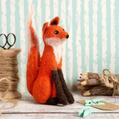 Hawthorn Handmade Fox Needle Felting Kit- Crafts
