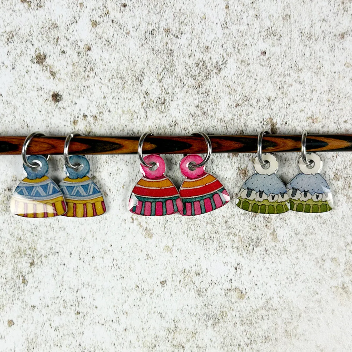 Emma Ball Hats Set of 6 Stitch Markers in a Pocket Tin- Crafts
