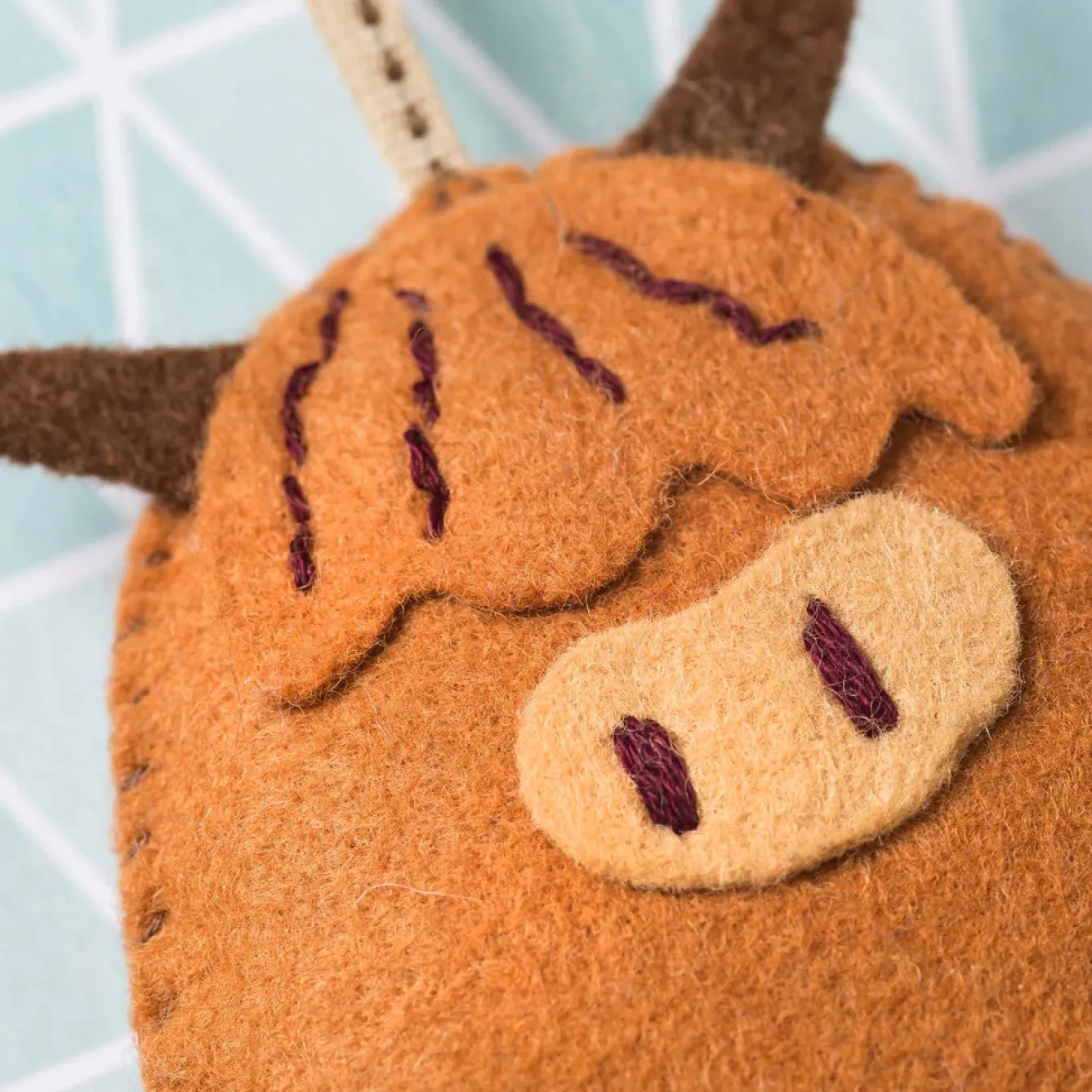 Corinne Lapierre Highland Cow Felt Craft Mini Kit- Crafts|Children