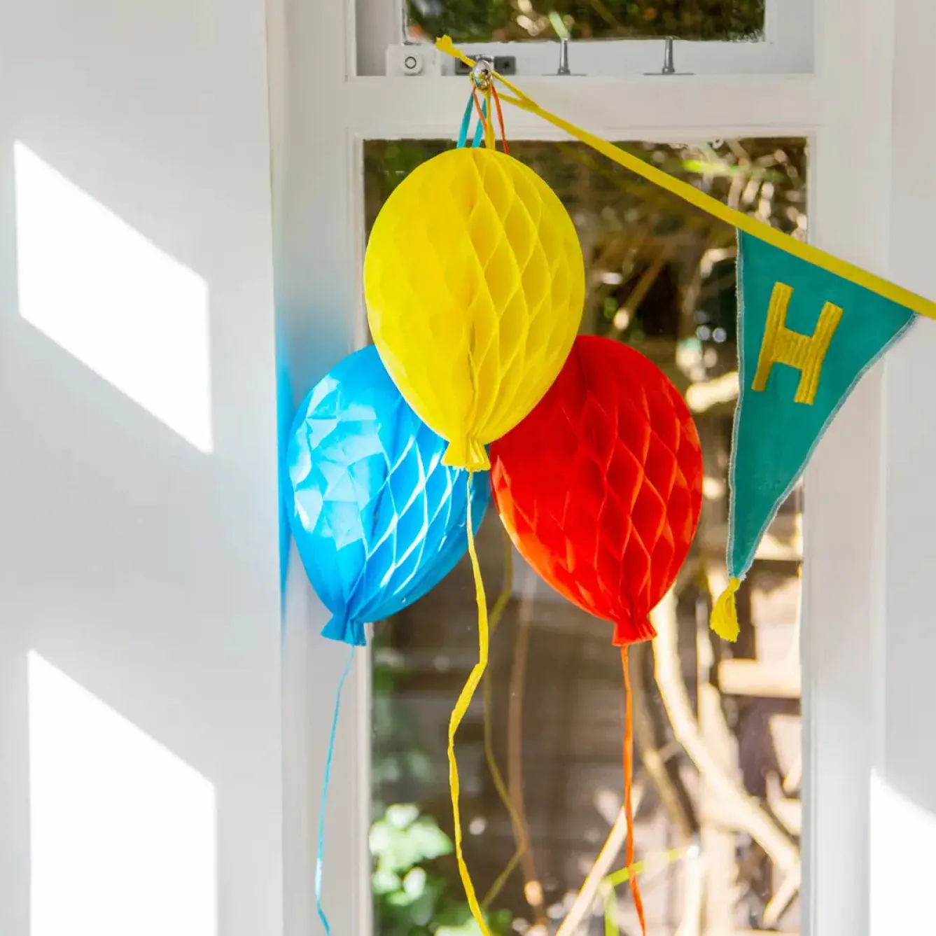 Talking Tables Honeycomb Balloons Party Decorations - 3 pack- Greeting Cards