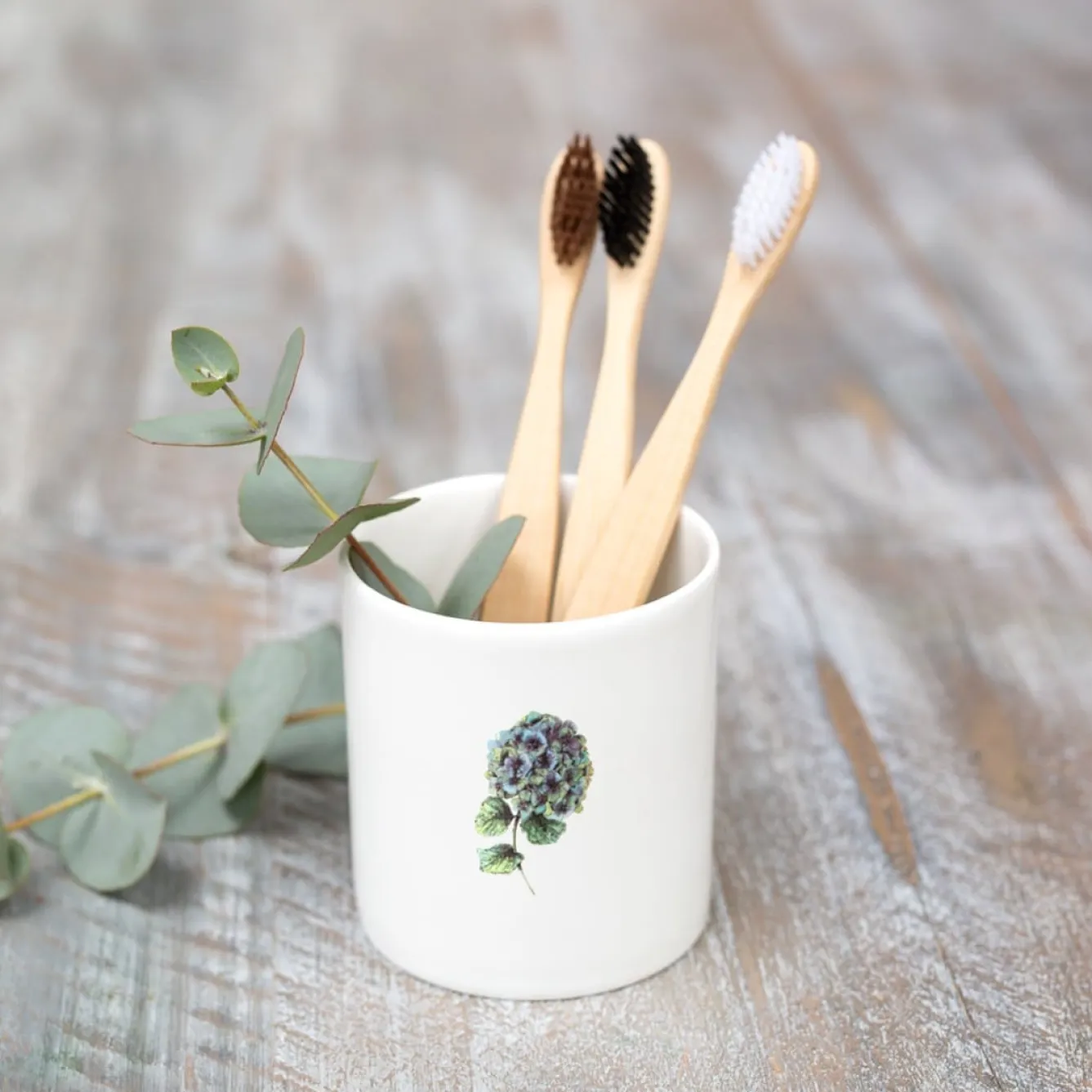 Toasted Crumpet Hydrangea Bone China Pot- Flowers & Garden