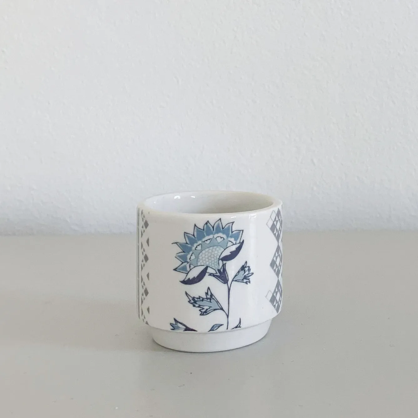 Alex Allday Jasmine Ceramic Egg Cup- Tea|Egg Cups