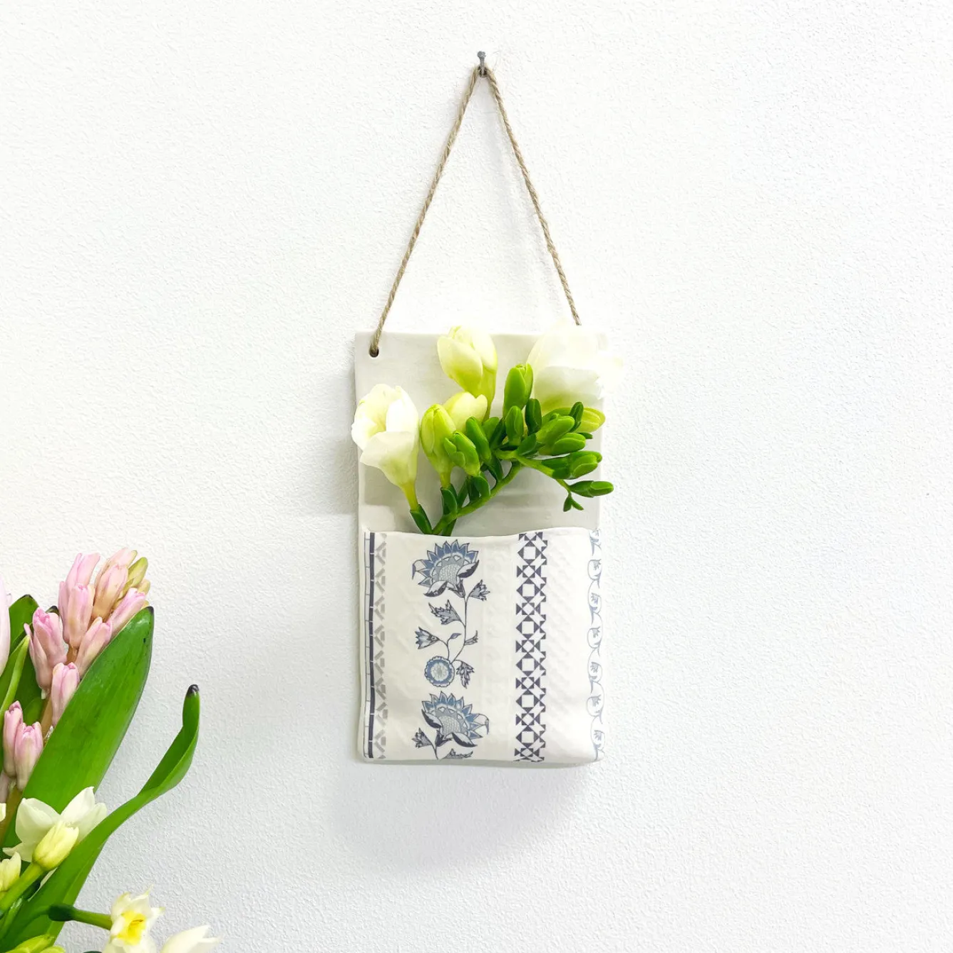Alex Allday Large Hanging Planter Pocket - Jasmine- Vases