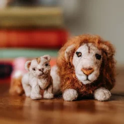 The Crafty Kit Co. Lion & Cub Needle Felting Craft Kit- Crafts|Children