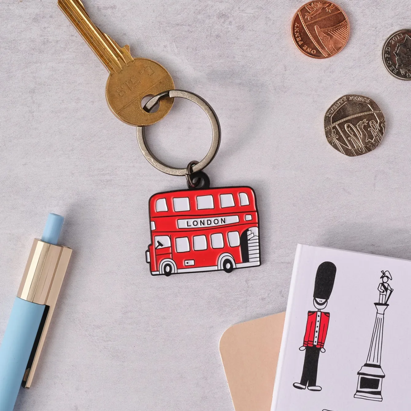 Victoria Eggs London Bus Keyring- Key Chains|Children