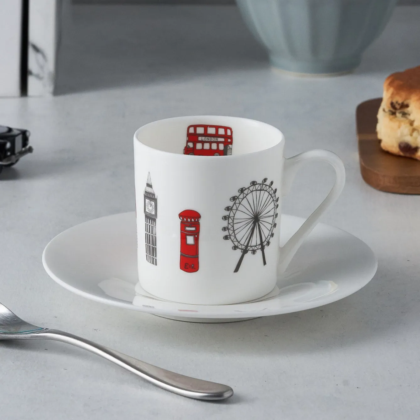 Victoria Eggs London Skyline Espresso Set- Great Britain