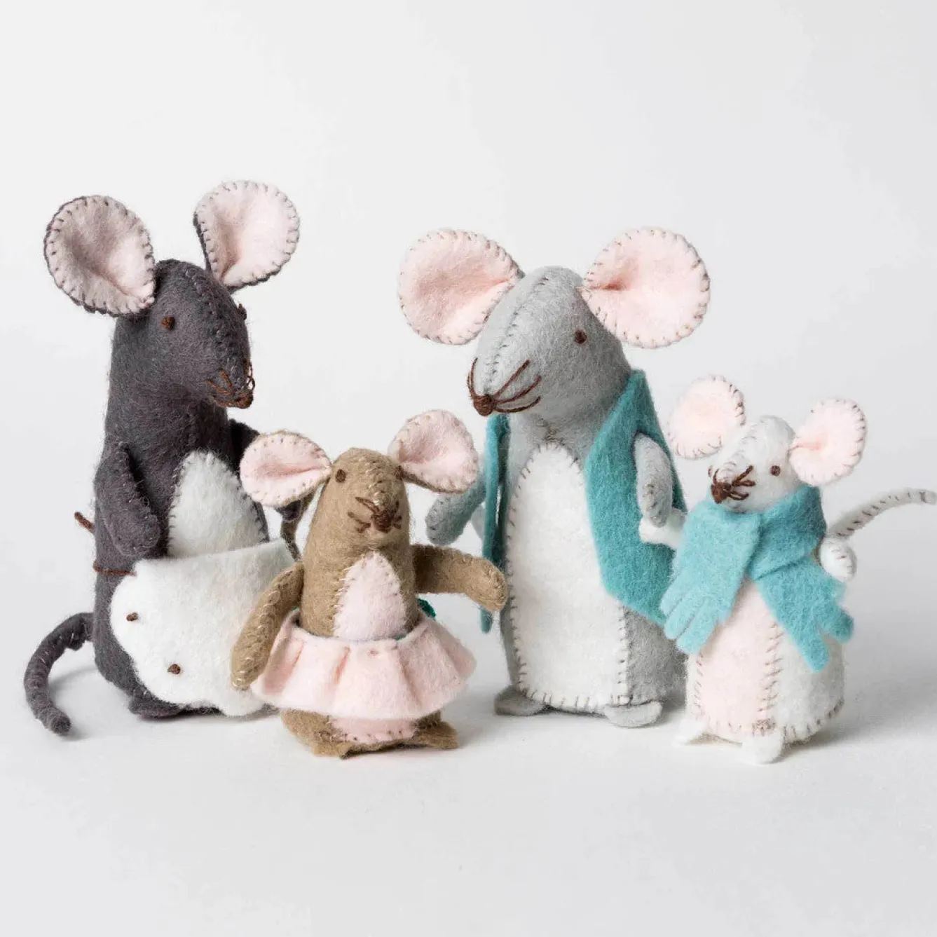 Corinne Lapierre Mouse Family Wool Mix Felt Craft Kit- Crafts|Children