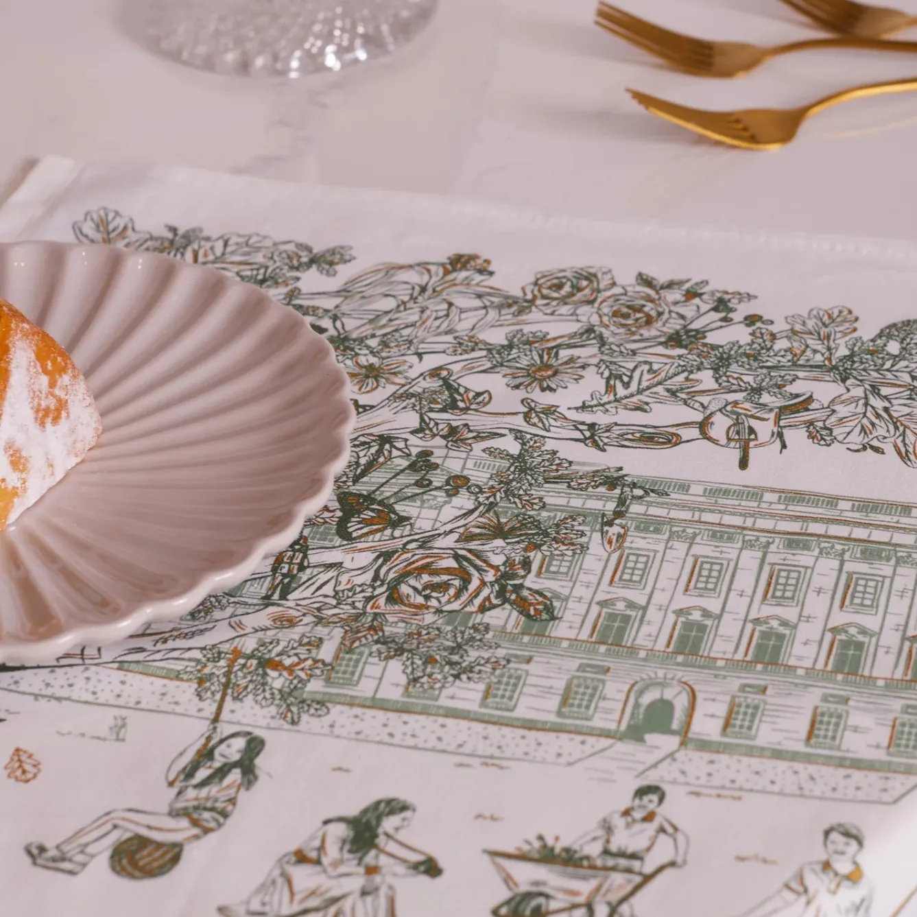 Victoria Eggs Royal Family Tea Towel- Royal|Tea
