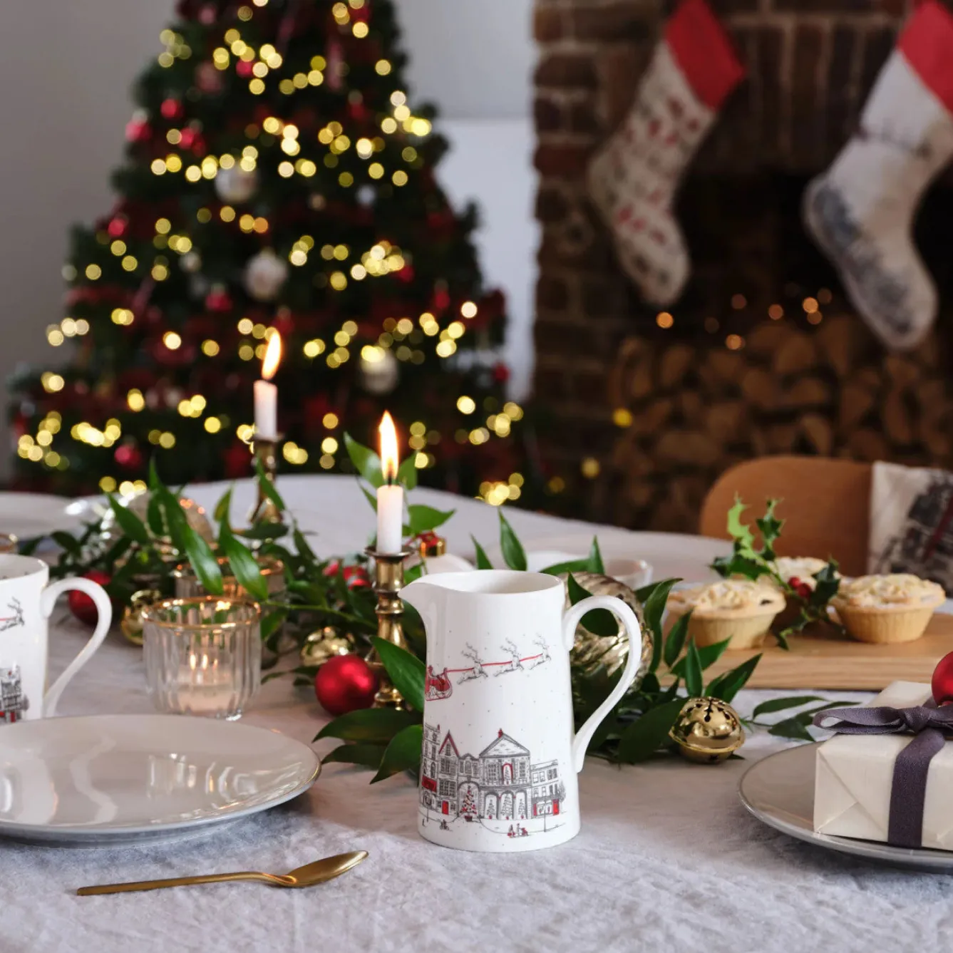 Victoria Eggs Santa's Sleigh Quarter Pint Jug- Christmas|Jugs