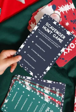 Heart and Soul Scavenger Hunt Game- Christmas