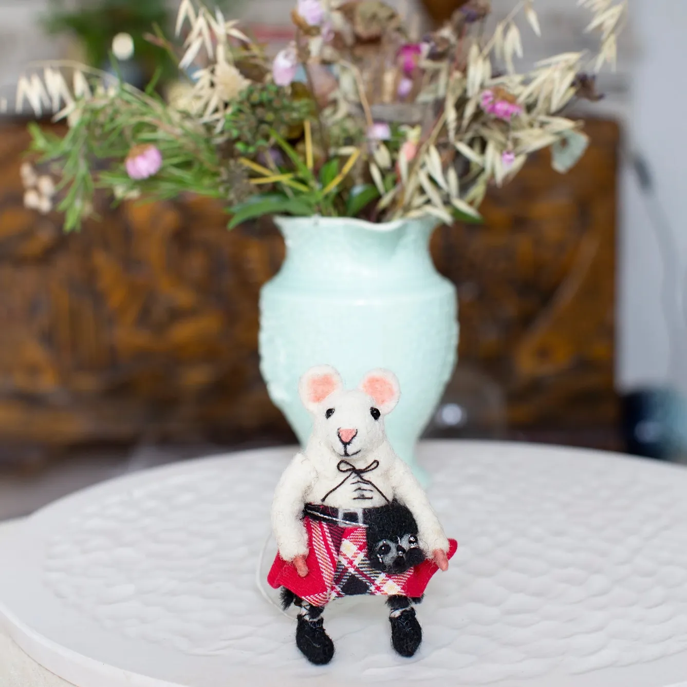 Sew Heart Felt Scottish Felt Mouse in Red Kilt- Children