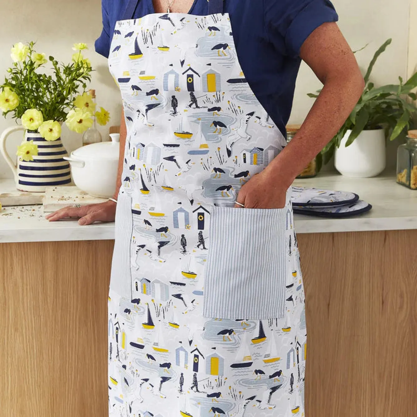 Ulster Weavers Seashore Cotton Apron- Aprons