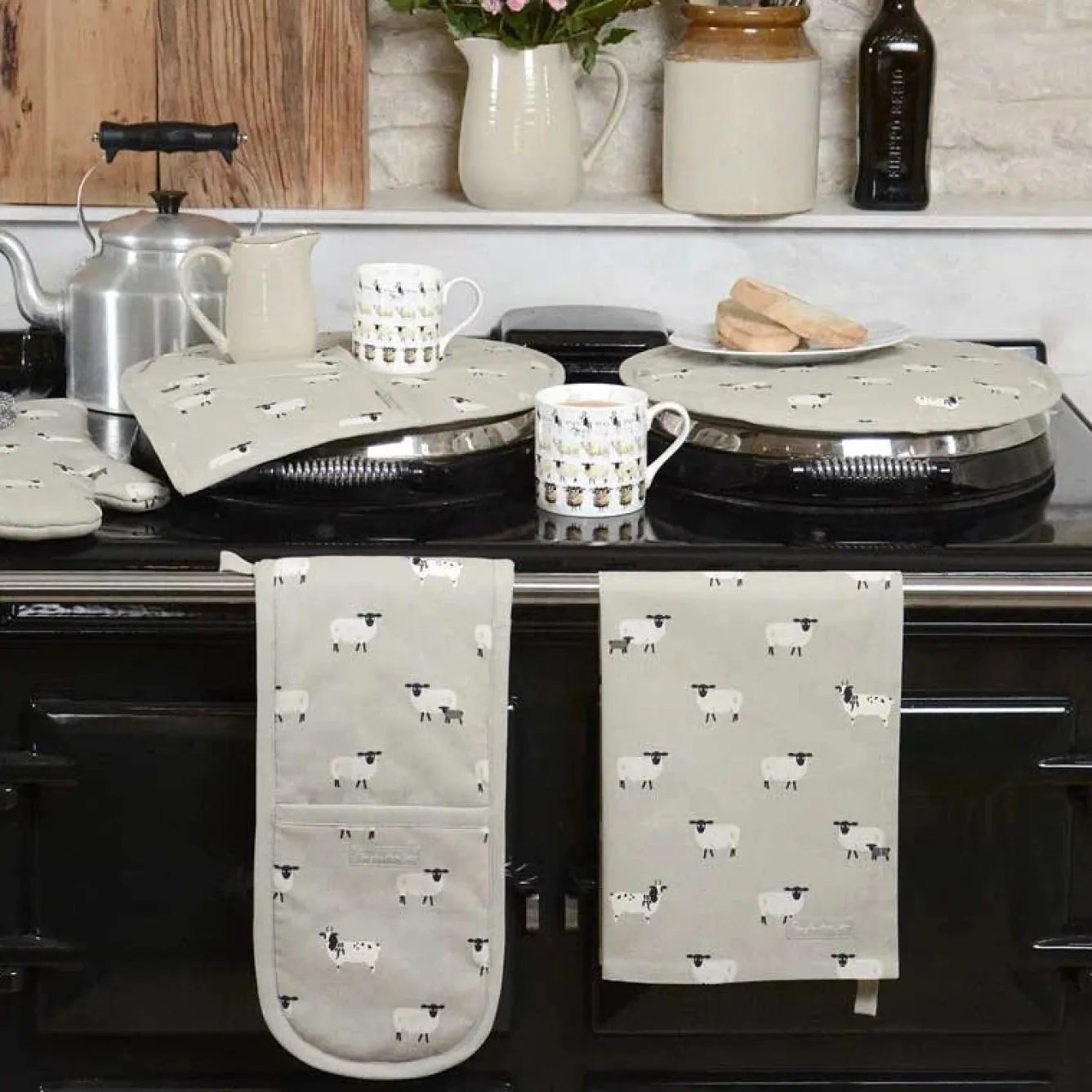 Sophie Allport Sheep Double Oven Glove- Tea