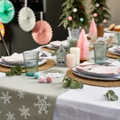 Ulster Weavers Snowflake Linen 85in Table Runner- Table Runners