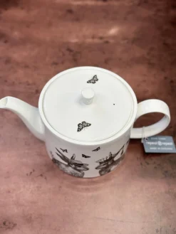 Repeat Repeat Sunday Best Mr and Mrs Rabbit Teapot- Tea|Teapots