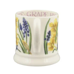 Emma Bridgewater Tete-A-Tete & Grape Hyacinth 1/2 Pint Mug- Flowers & Garden