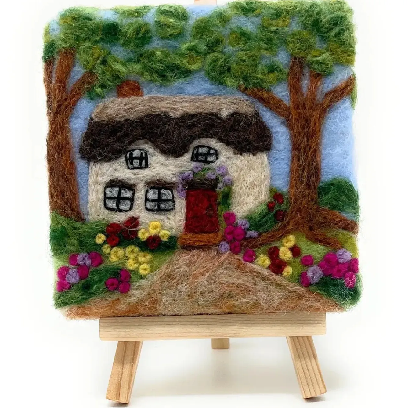 The Crafty Kit Co. Thatched Cottage Paint with Wool Needle Felting Kit- Crafts|Children