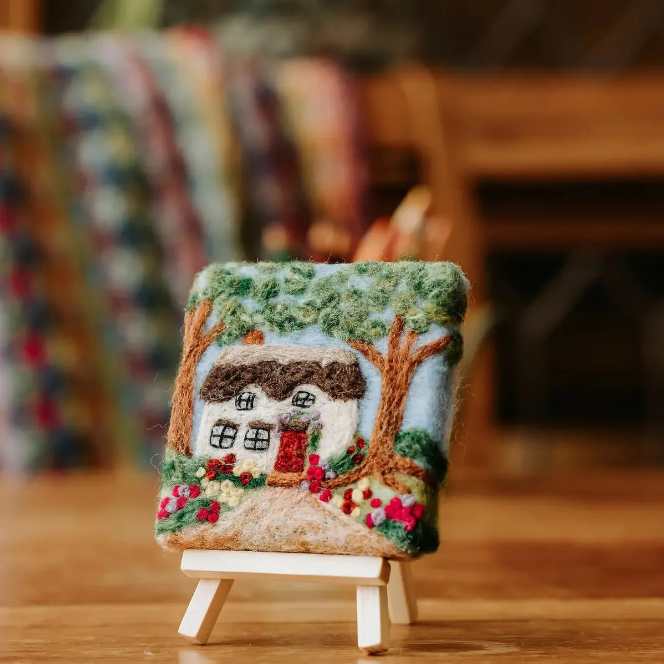 The Crafty Kit Co. Thatched Cottage Paint with Wool Needle Felting Kit- Crafts|Children