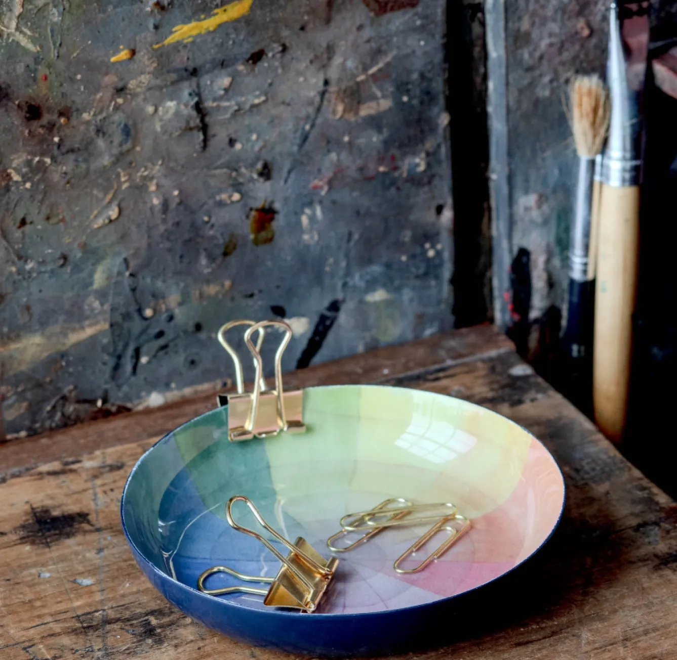 Roomytown Vintage Colour Wheel Round Enamel Printed Tray- Trays|Stationery