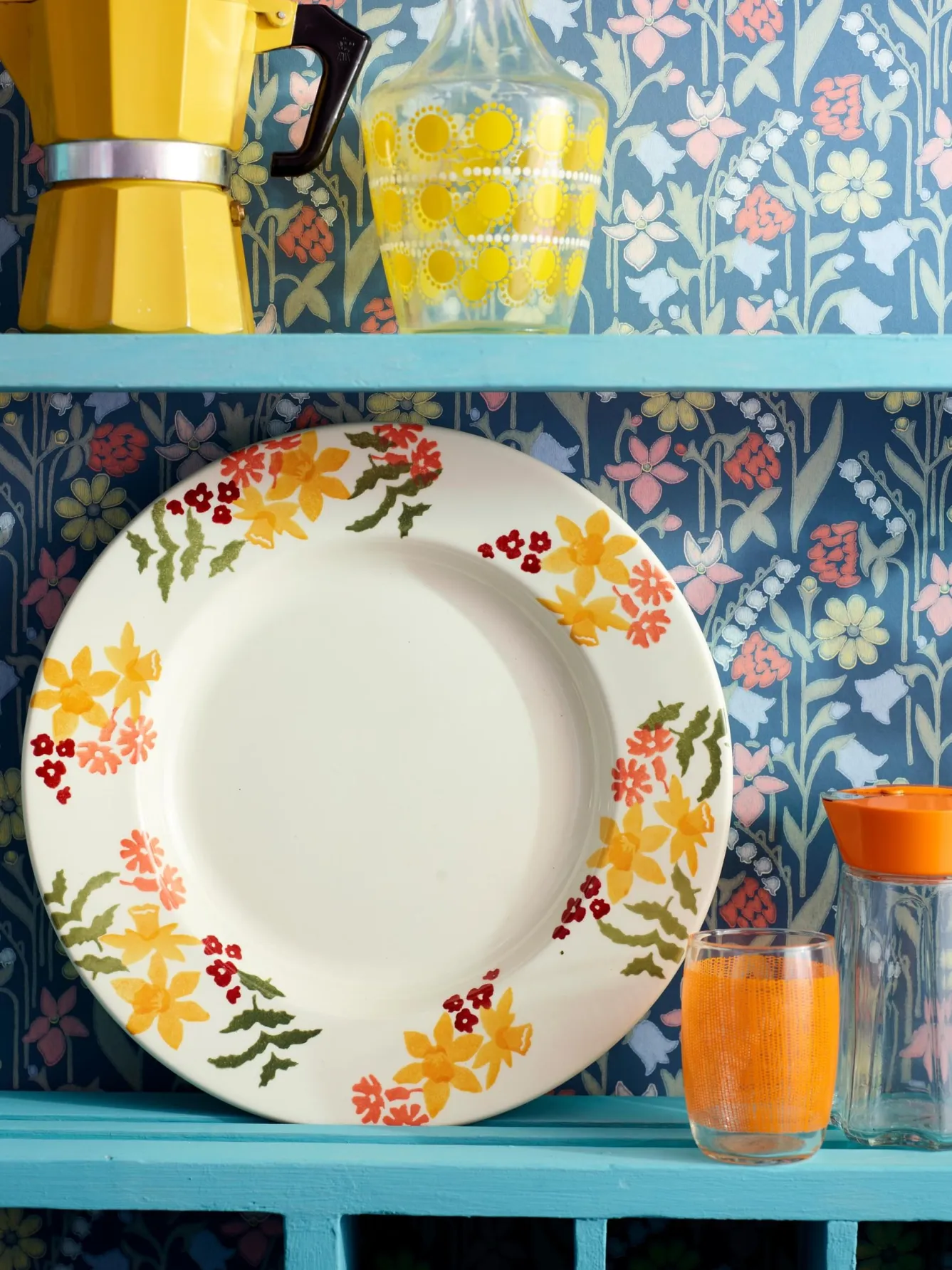 Emma Bridgewater Wild Daffodils 10 1/2 Plate- Plates