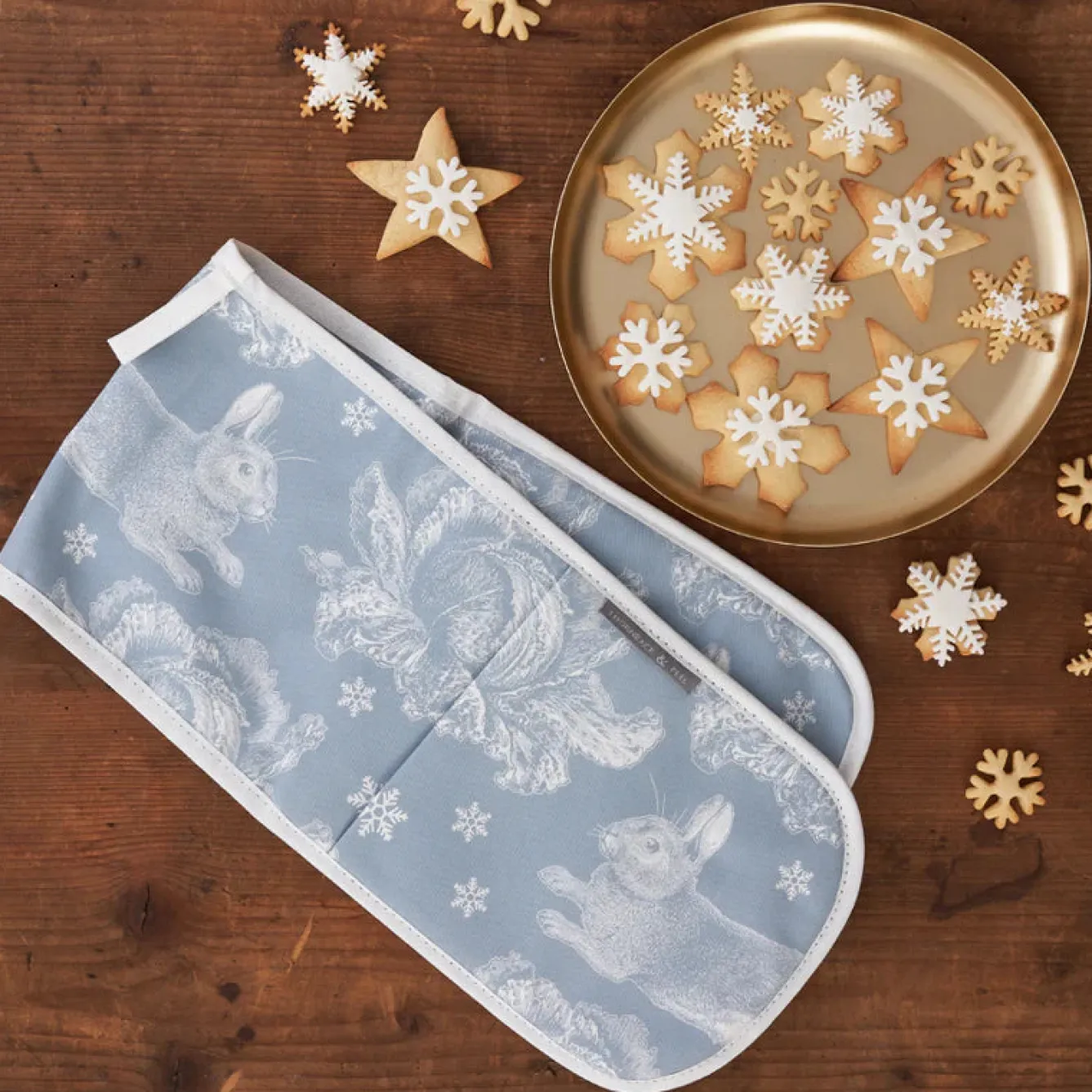 Thornback & Peel Winter Rabbit Double Oven Glove- Christmas|Tea