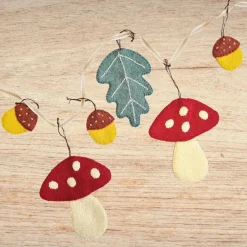 Corinne Lapierre Woodland Garland Wool Mix Felt Craft Kit- Crafts|Children